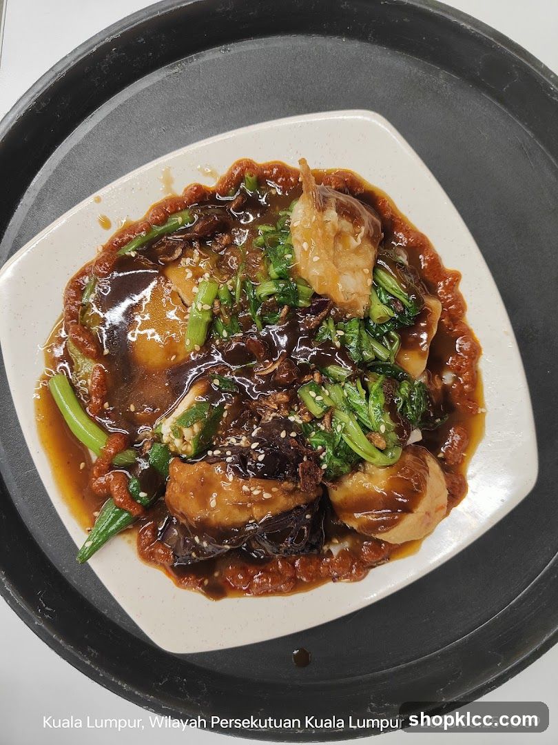 Braised Dish with Vegetables and Meatballs