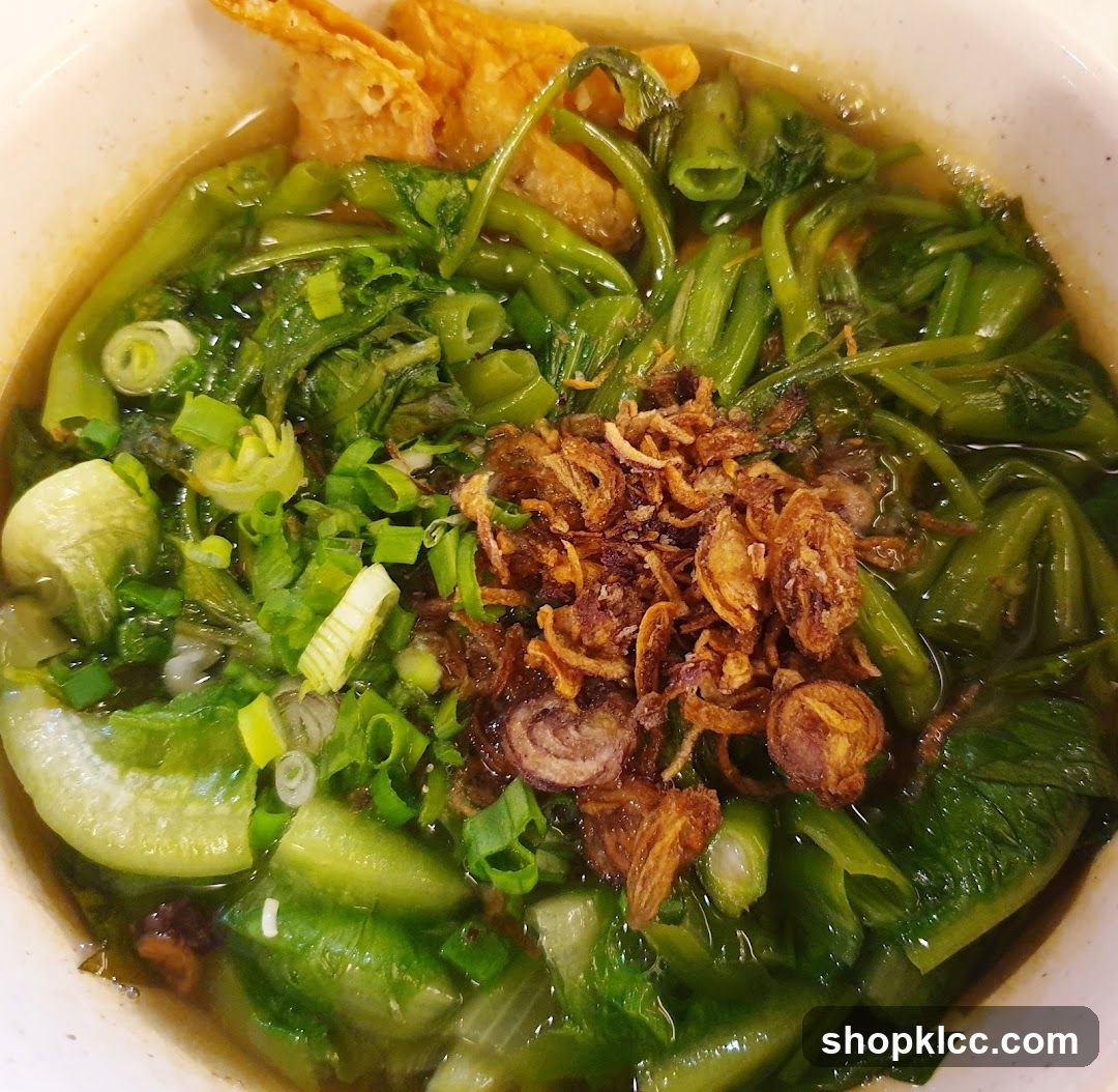Vegetable Soup with Fried Shallots