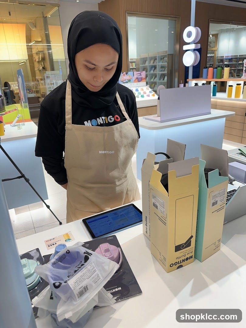 Store employee with products