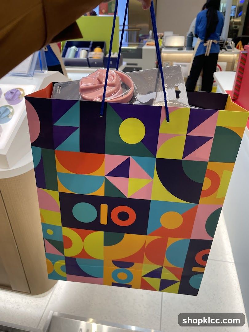 Shopping Bag with Geometric Pattern