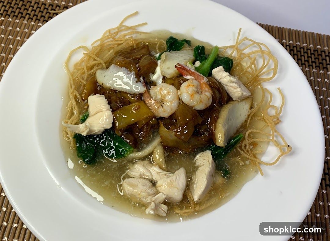 Noodle Dish with Seafood and Vegetables