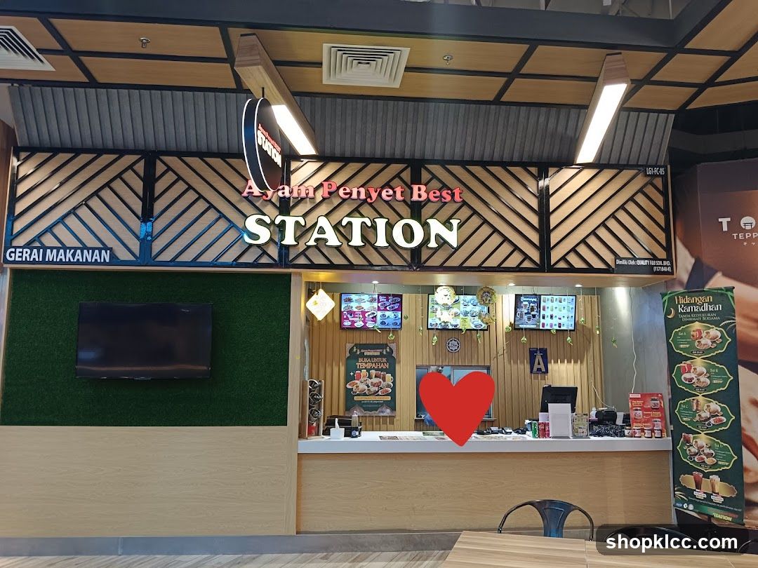 Ayam Penyet Best Station Interior View