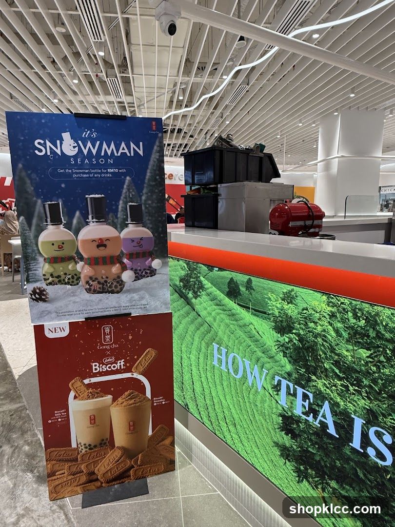 Snowman Season and Tea Display
