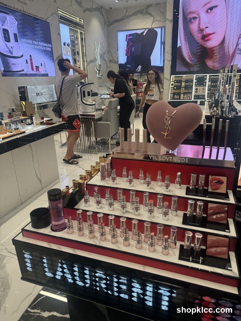 Cosmetics Display