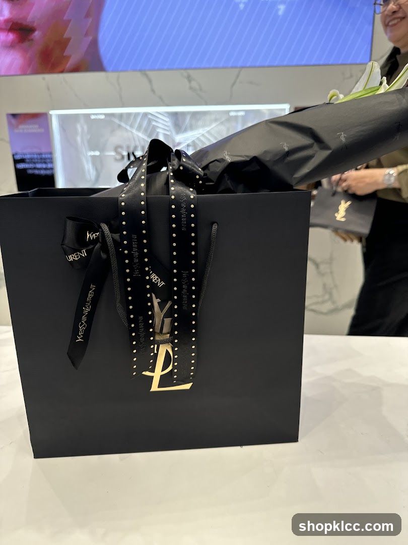 Yves Saint Laurent Shopping Bag