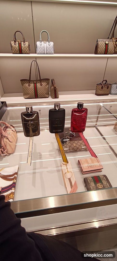 Gucci Products Display