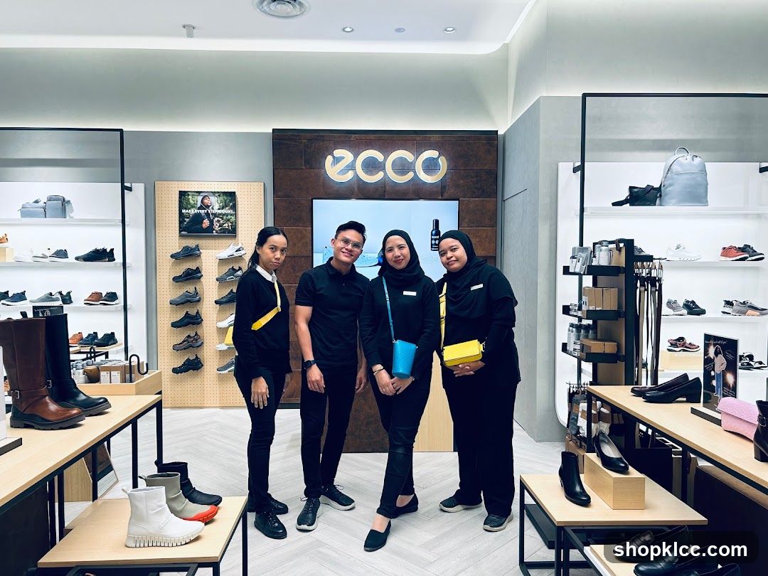 Ecco Store Staff