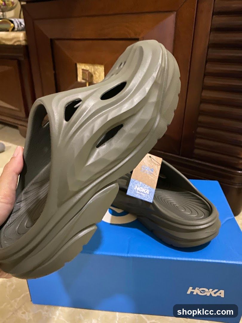 Hoka Slides