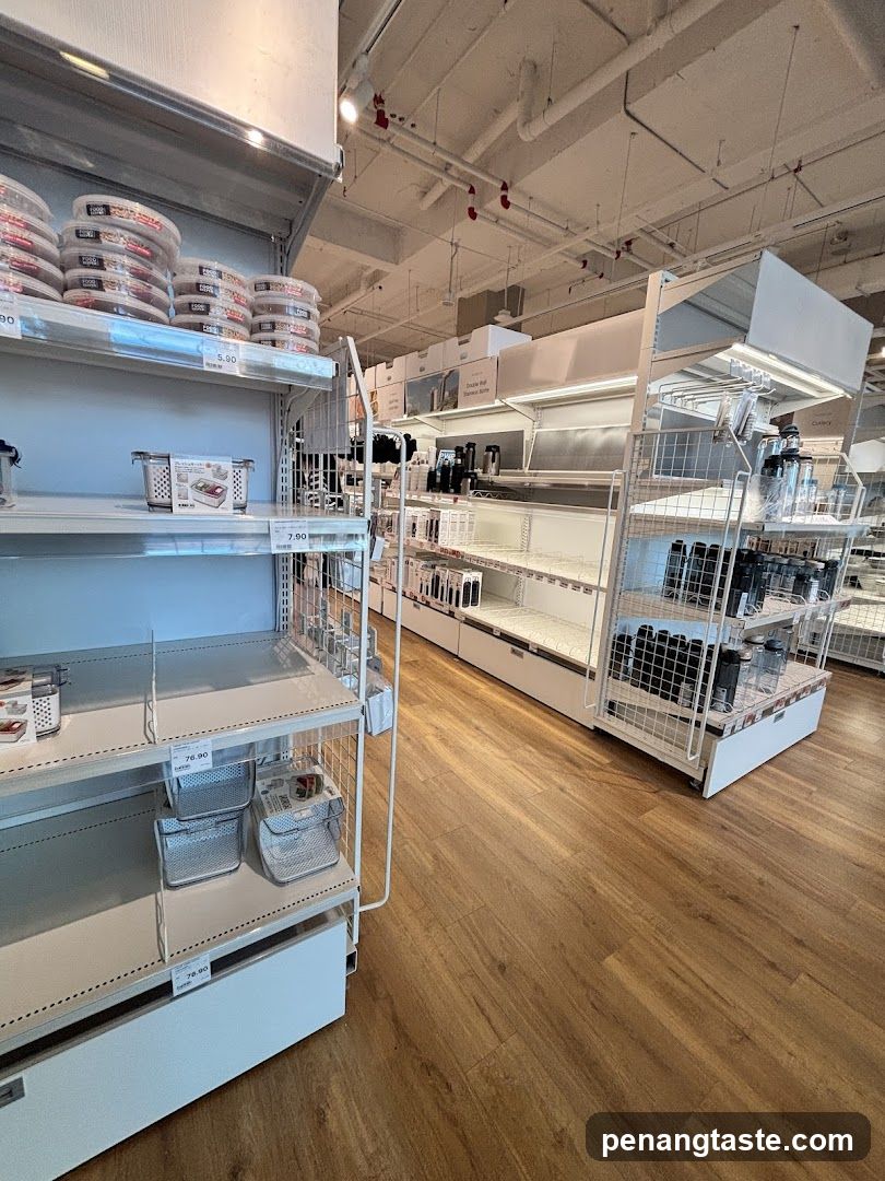Kitchenware Store Aisles