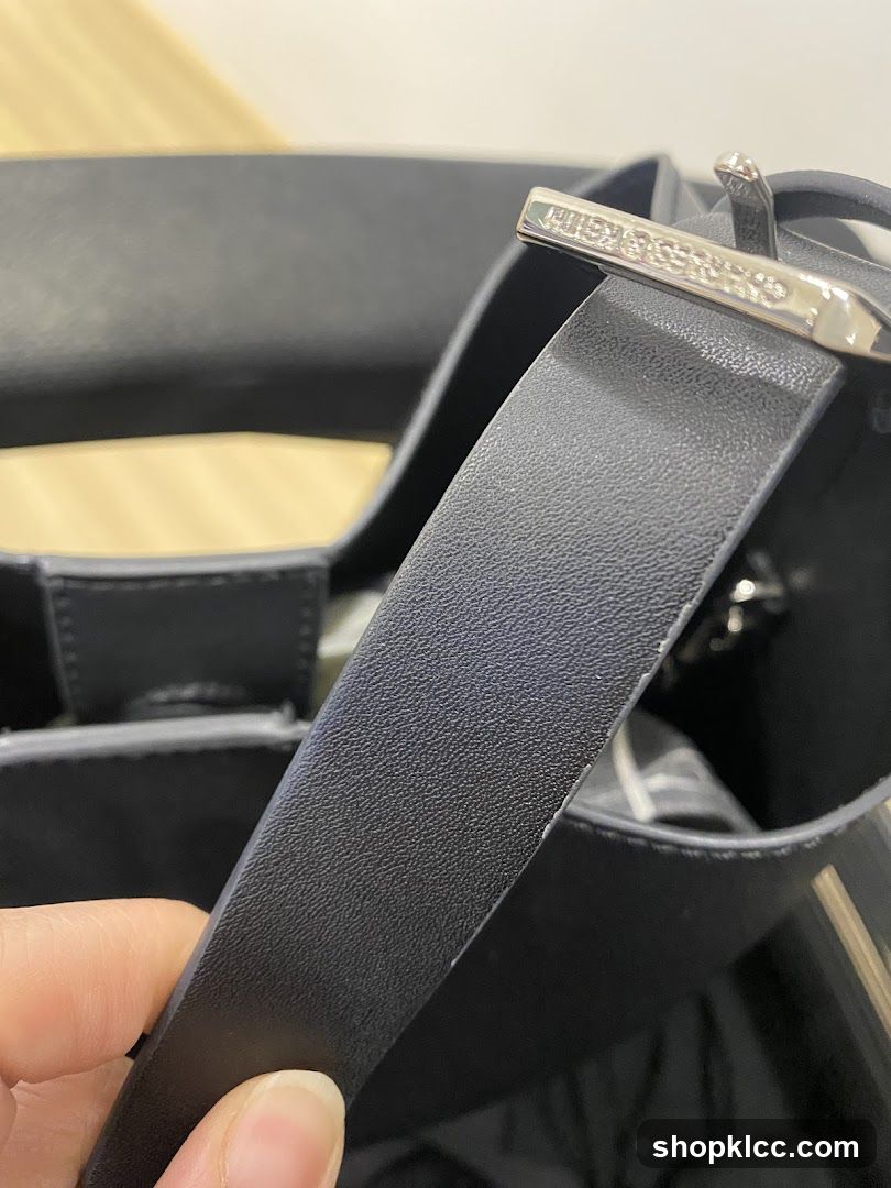 Black Handbag Detail