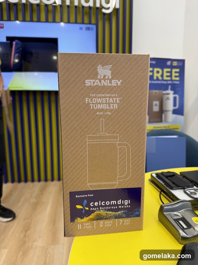 Stanley Tumbler Box at Celcom Digi Store