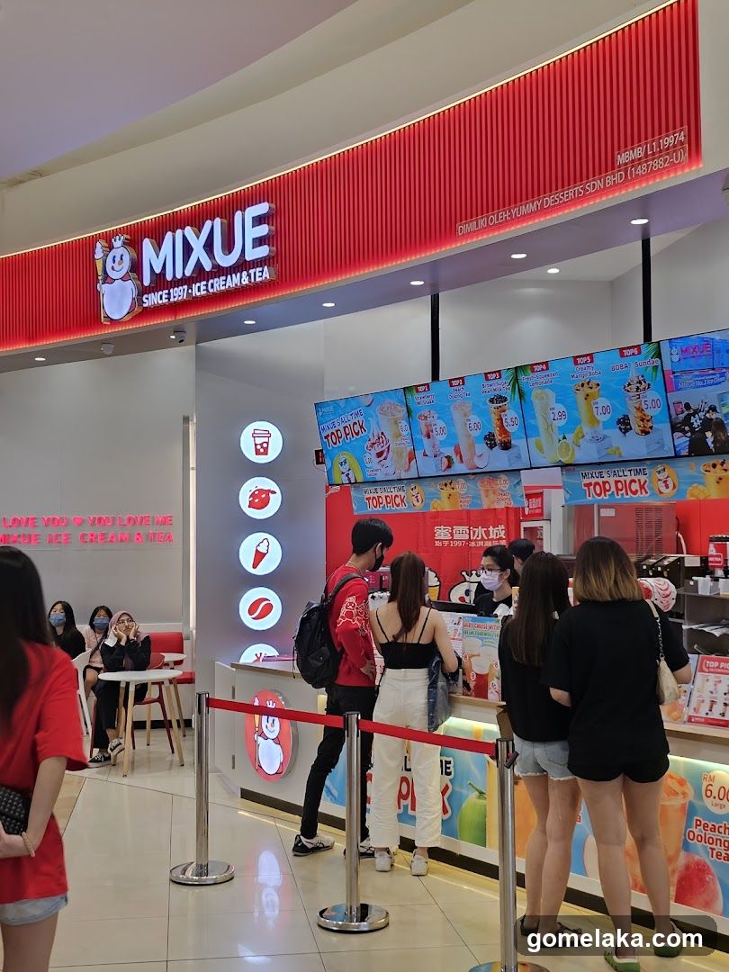 Mixue Ice Cream & Tea Storefront