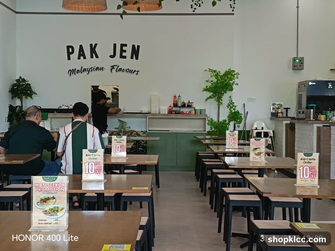 Pak Jen Malaysian Flavours Restaurant Interior