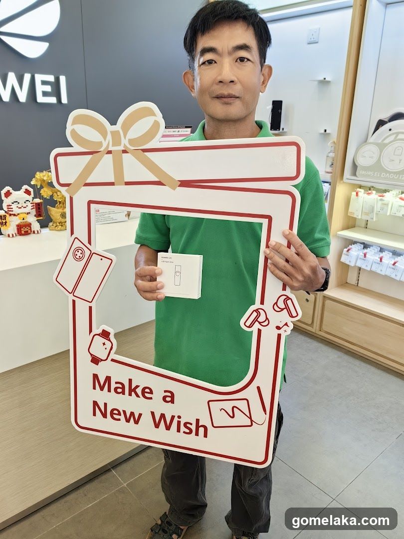 Huawei Store Interior