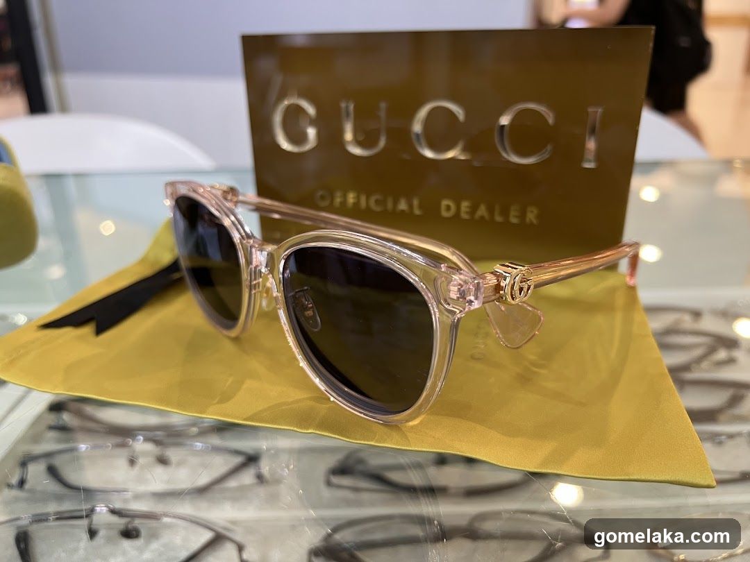 Gucci Sunglasses Display