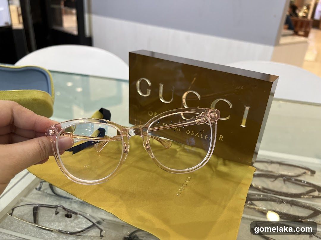 Gucci Eyewear Display