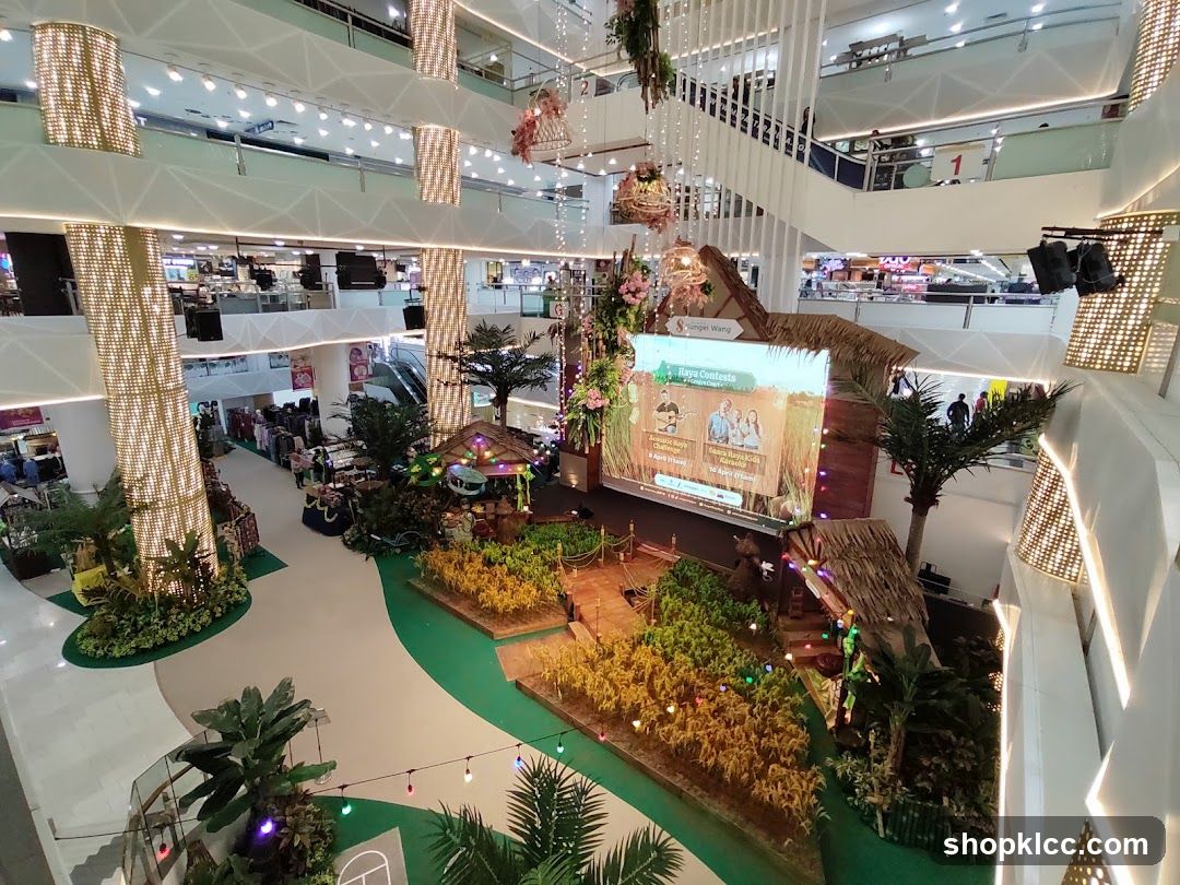 Mall Interior Display