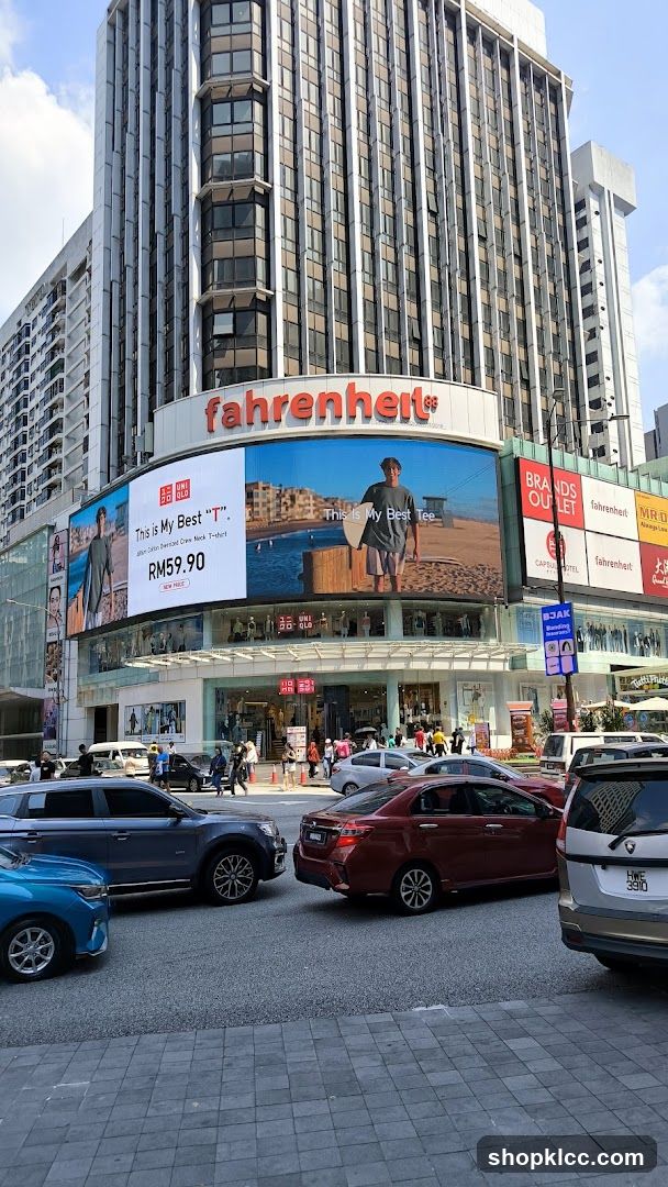 Fahrenheit Shopping Center Exterior