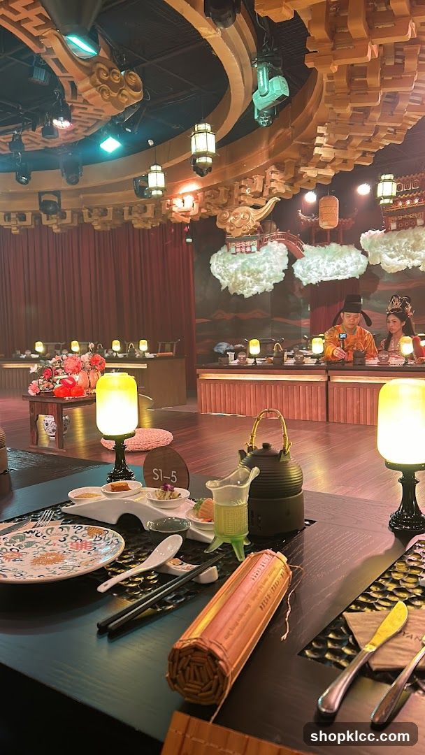 Traditional Chinese Restaurant Interior