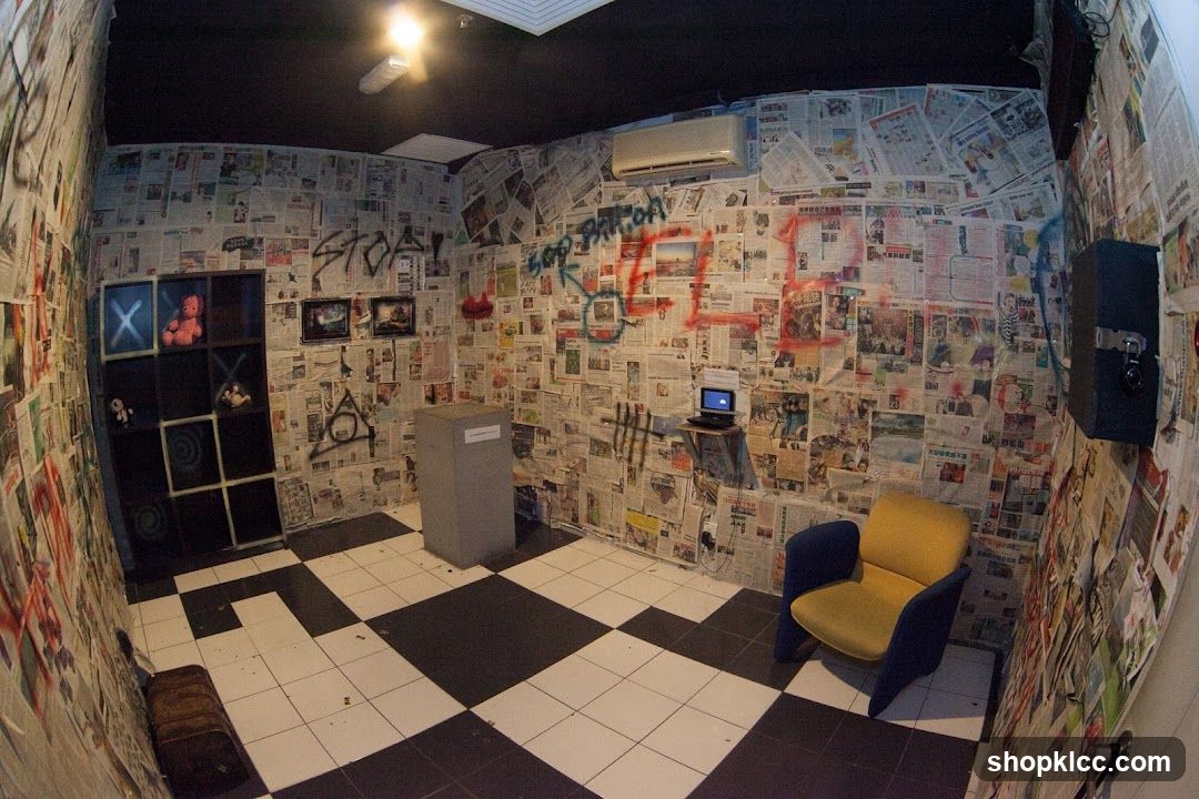 Graffiti and Newspaper Wall Room