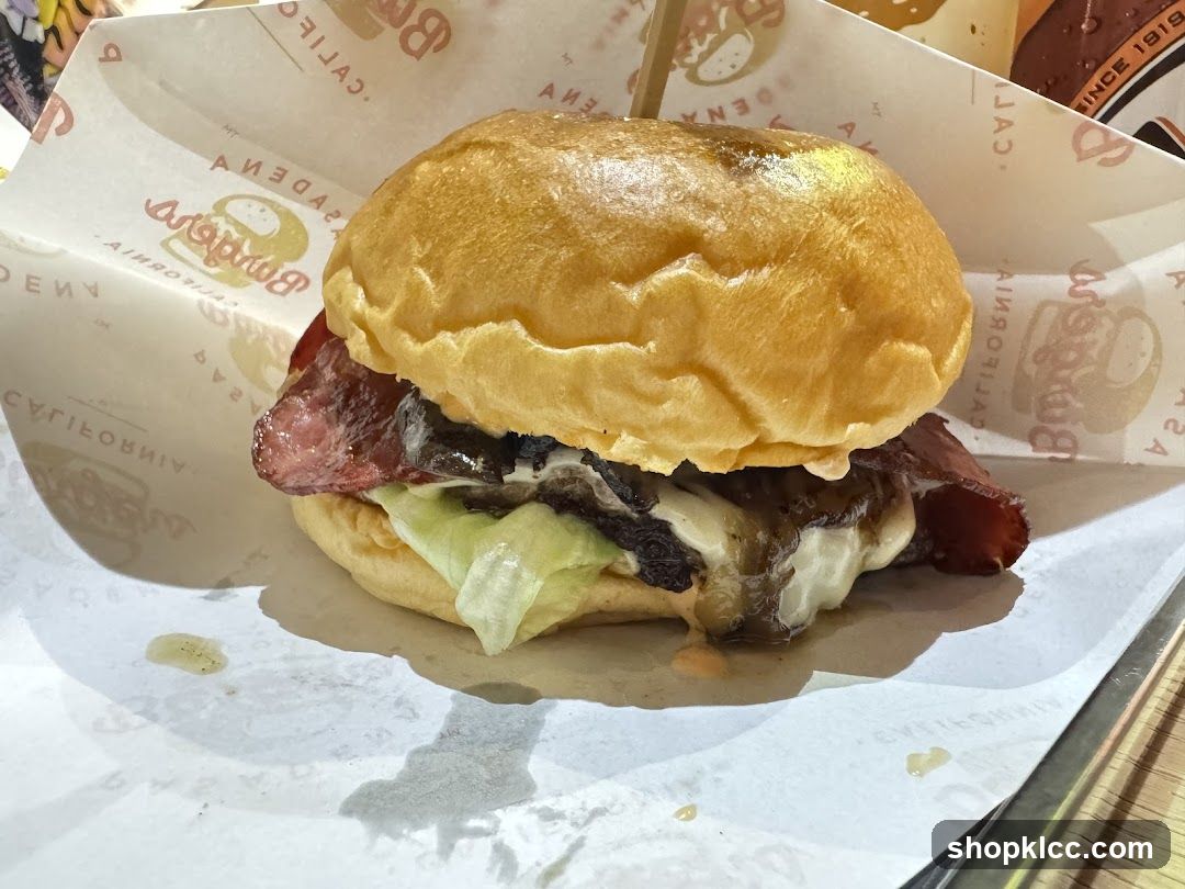 Burger with Bacon and Lettuce