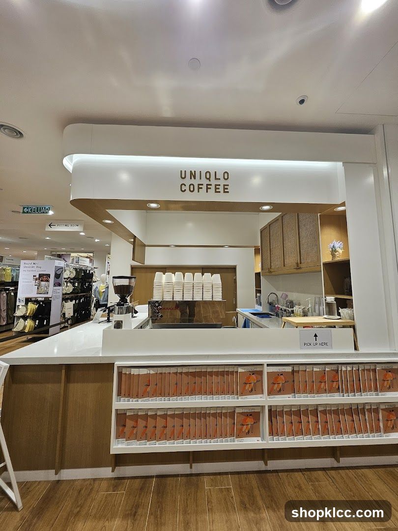 Uniqlo Coffee Interior