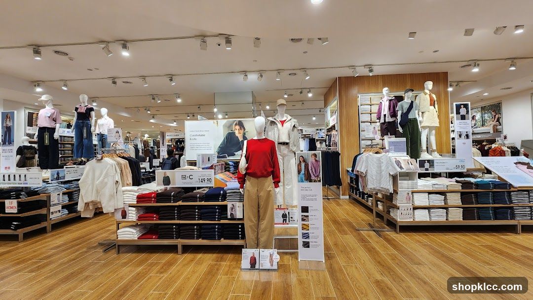 Uniqlo Store Interior