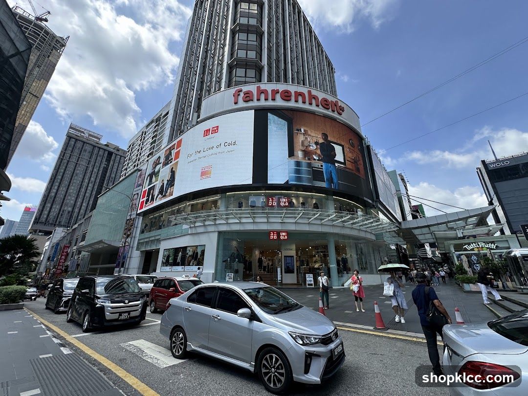 Fahrenheit Shopping Center Exterior