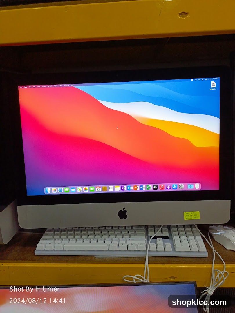 Apple iMac Desktop Setup
