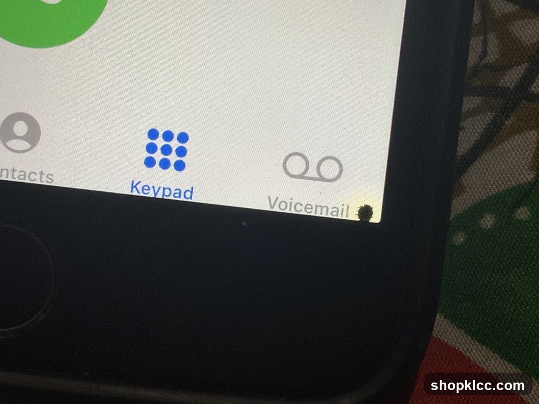 Phone Screen with Keypad and Voicemail Icons