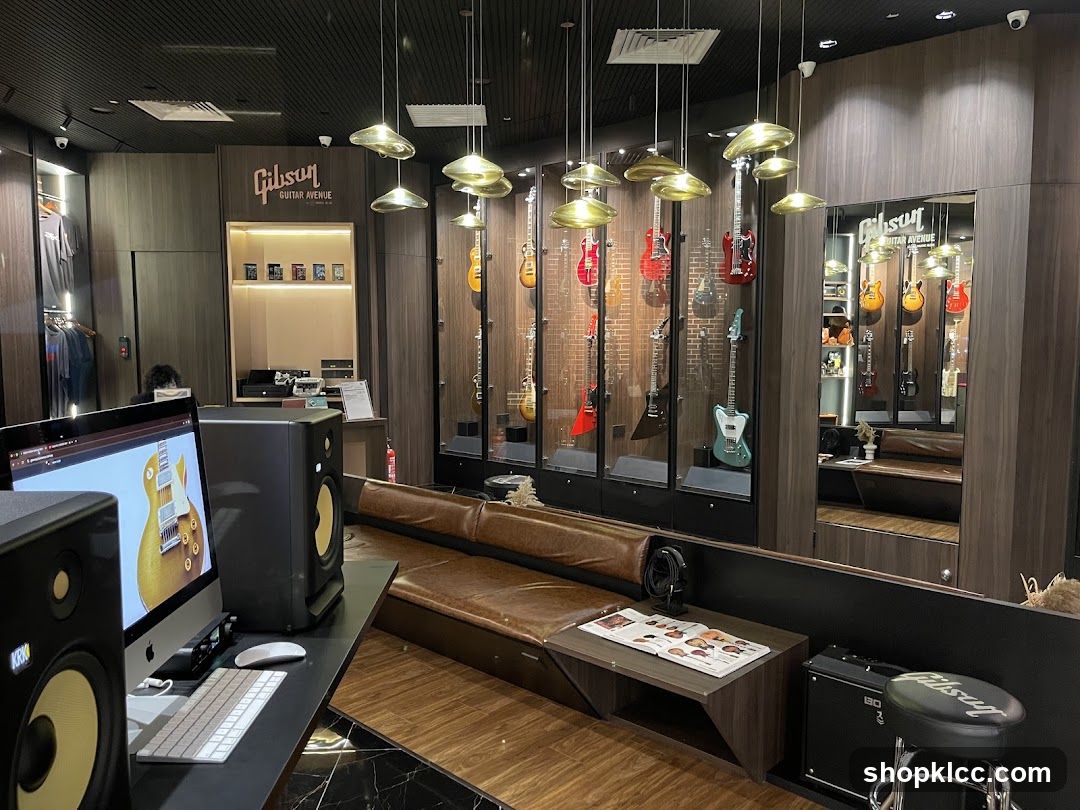 Gibson Guitar Avenue Interior