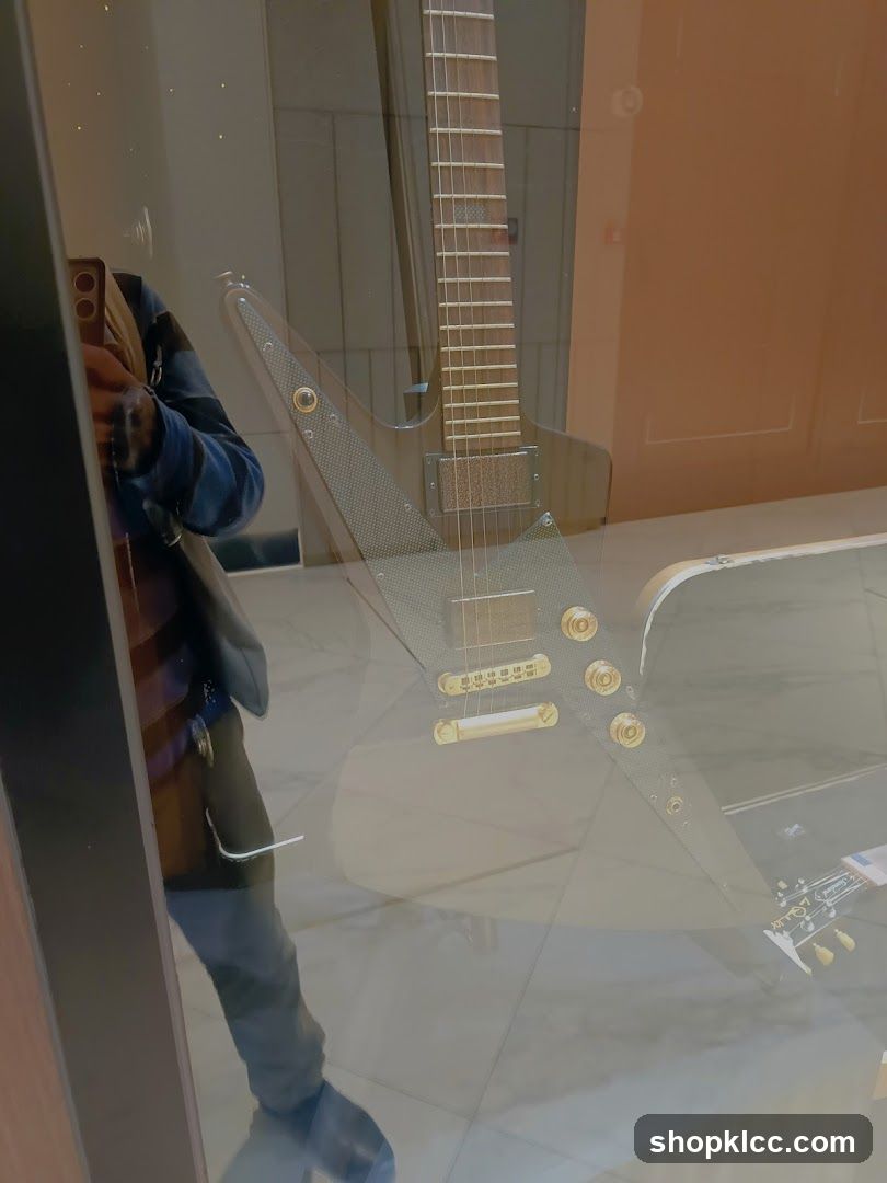Electric Guitar in Display