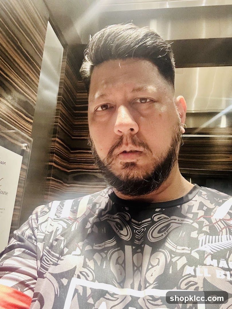 Selfie in Elevator