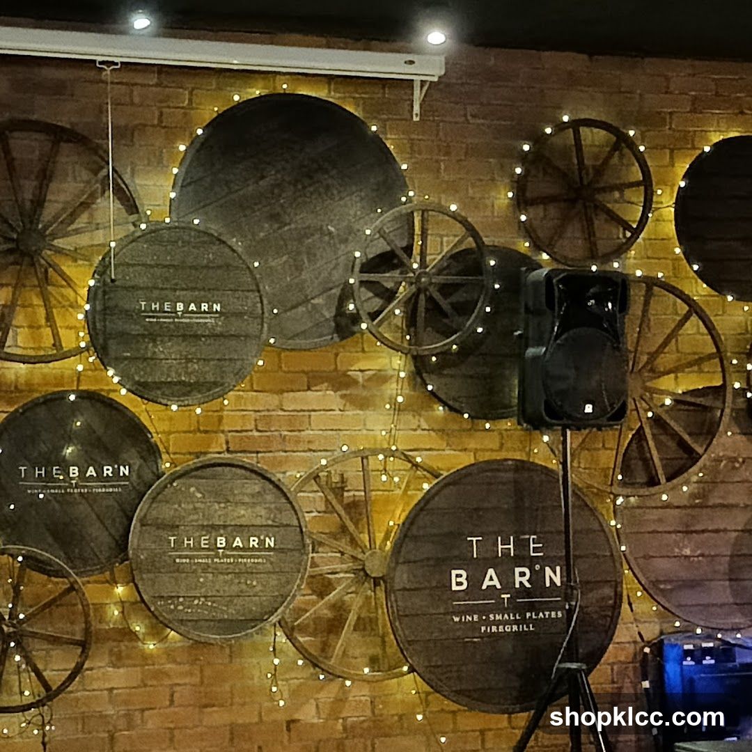 The Barn Interior Decor
