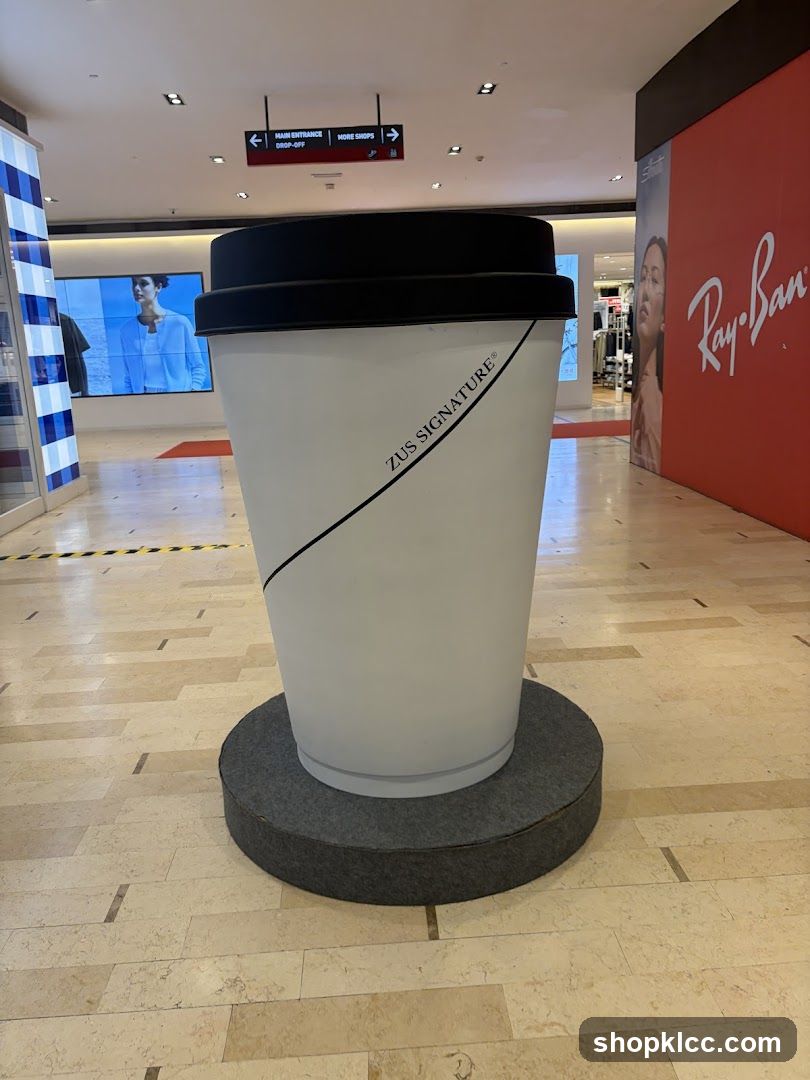 Zus Signature Coffee Cup Display