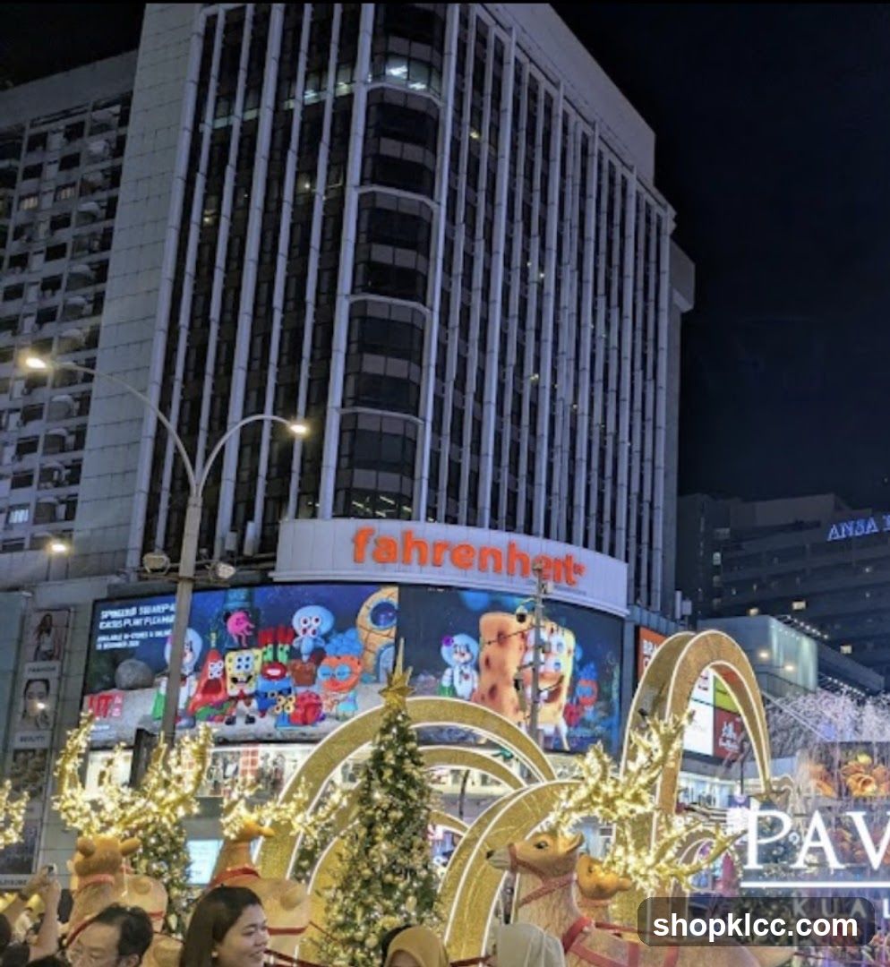 Fahrenheit Shopping Center Exterior at Night