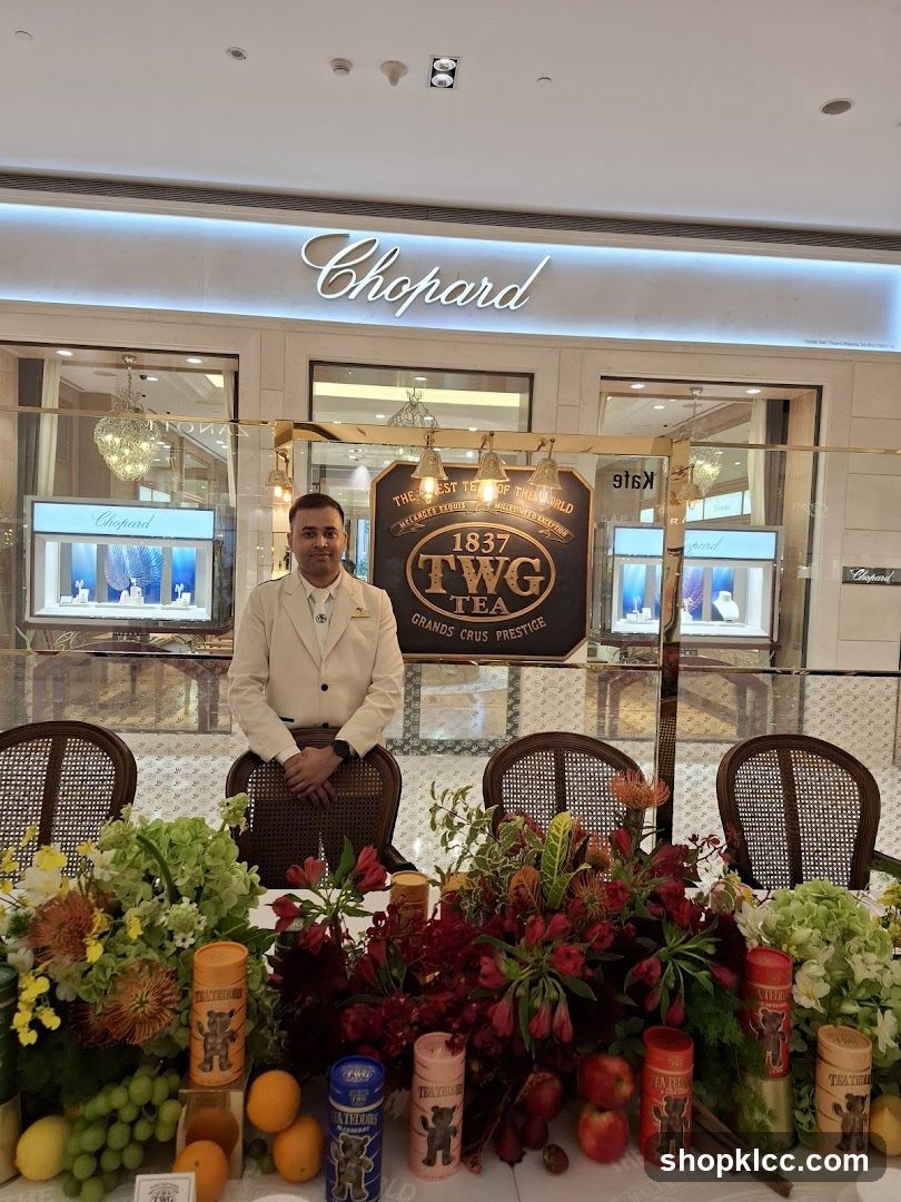 TWG Tea Display with Staff