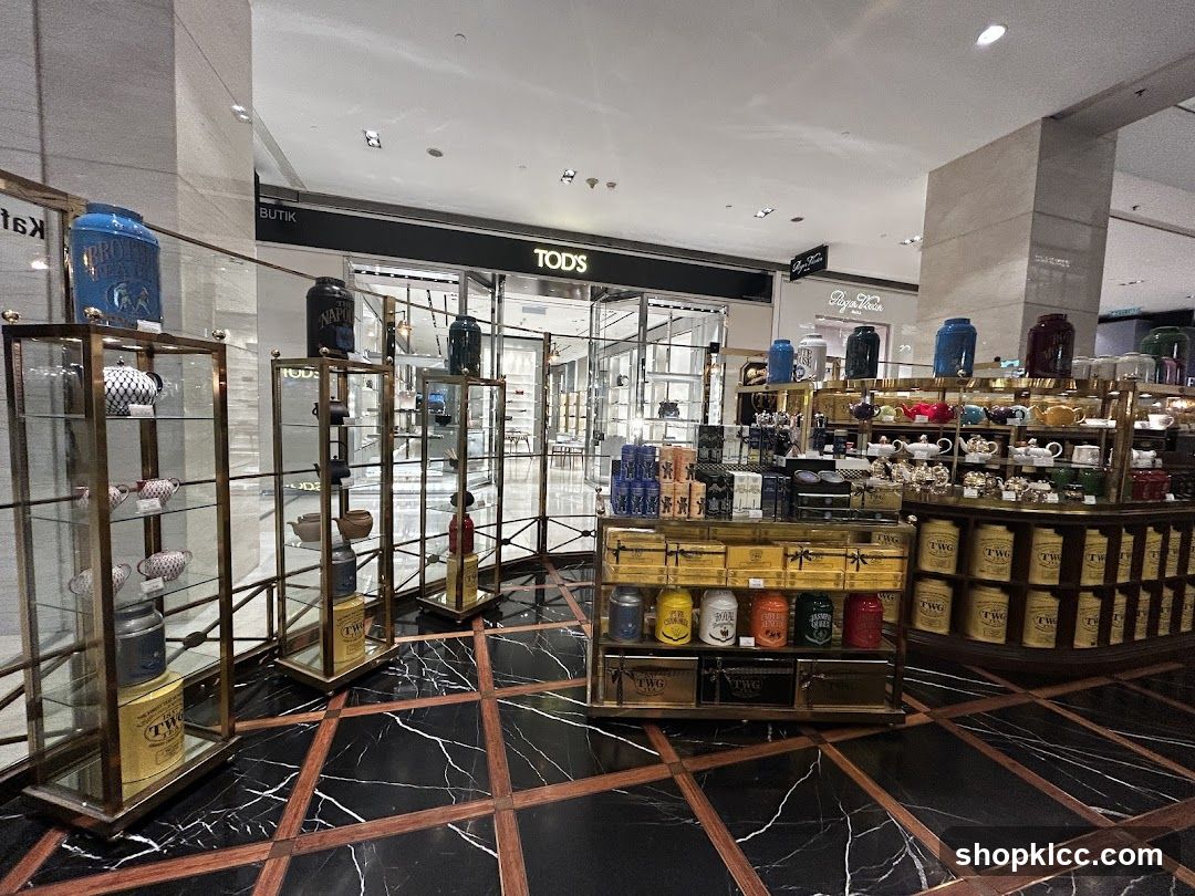 Mall Interior Display