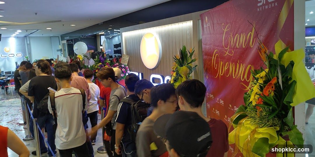 Grand Opening Line