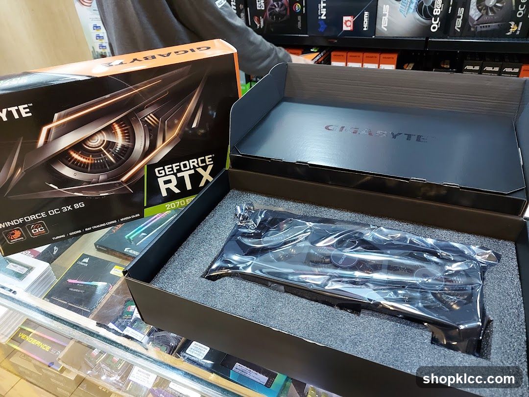 Gigabyte RTX Graphics Card Unboxing