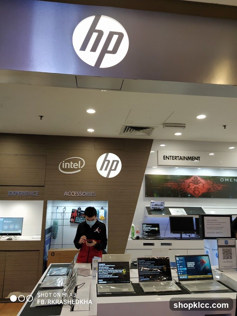 HP Store Interior Display