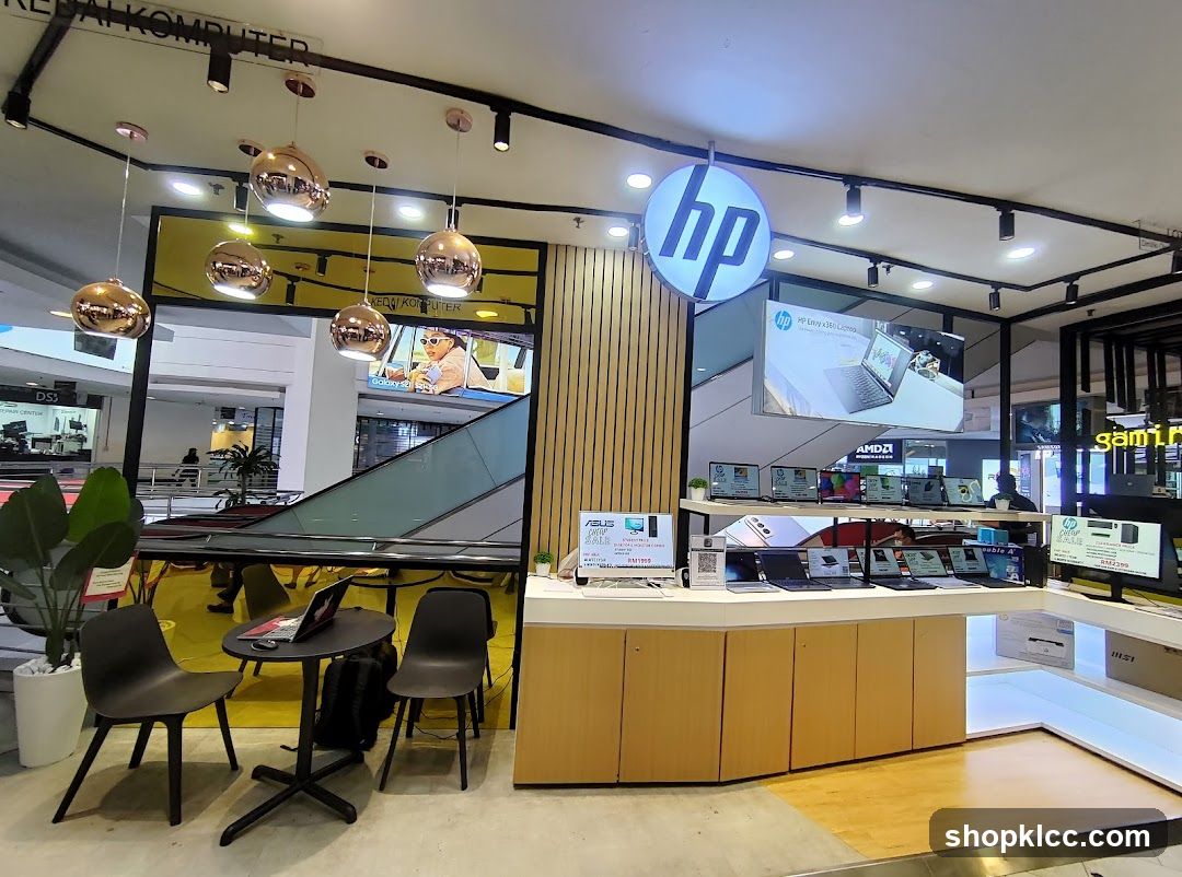 HP Store Interior
