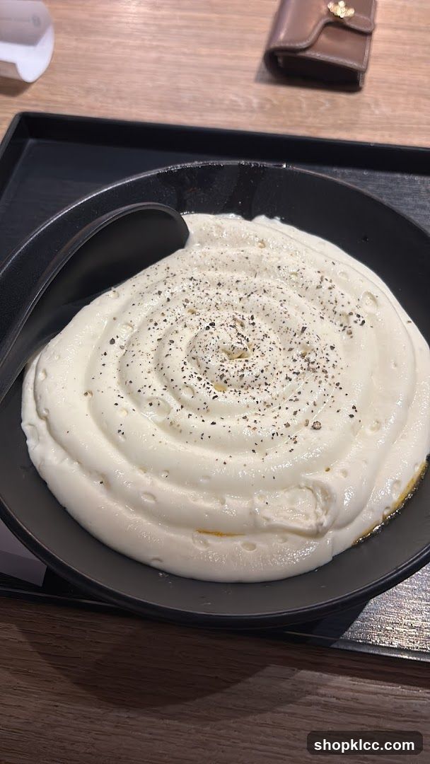 Creamy Dish with Pepper
