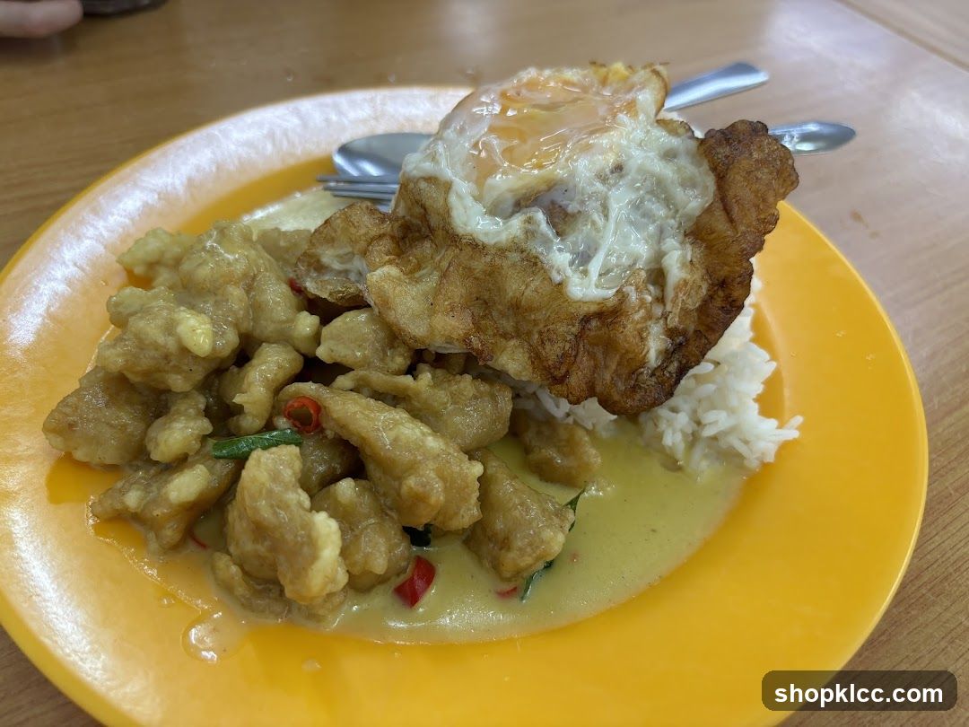 Fried Chicken with Curry and Fried Egg
