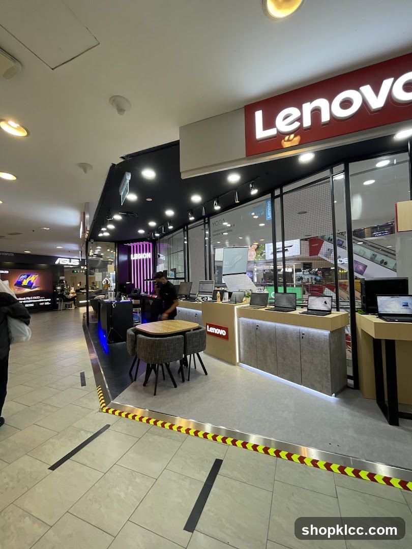 Lenovo Store Interior