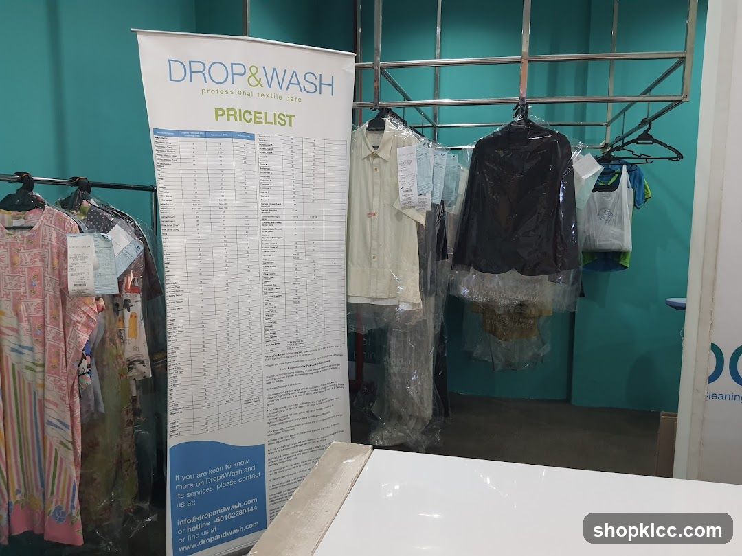 Drop & Wash Store Interior