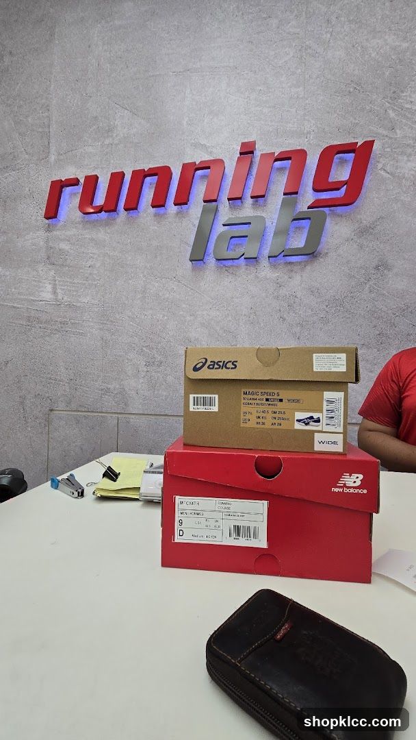 Running Lab Interior Display