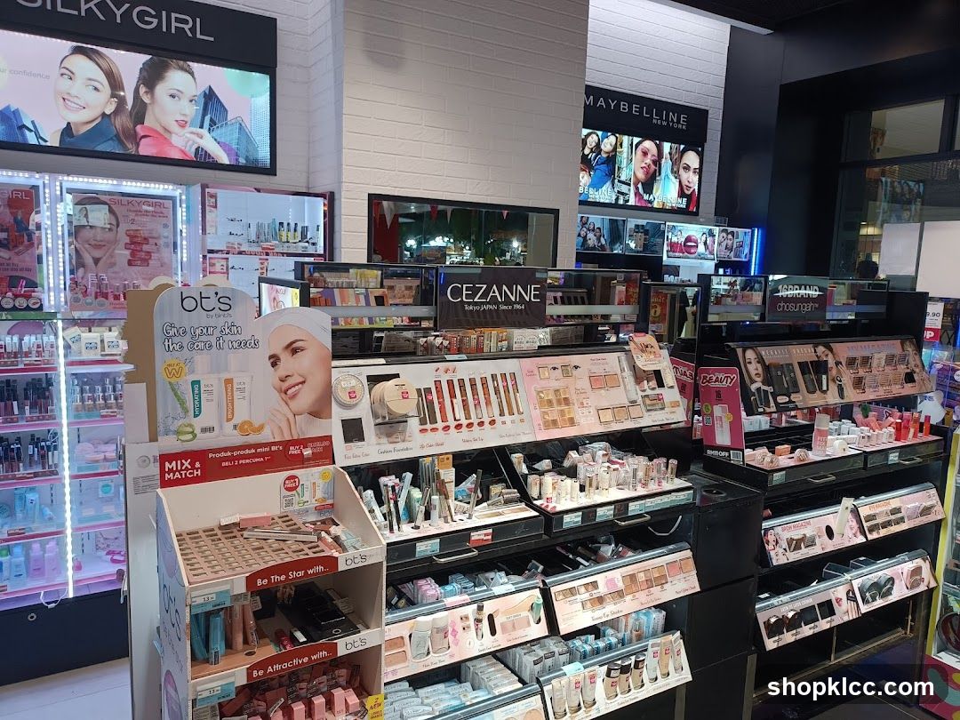 Beauty Store Interior Display