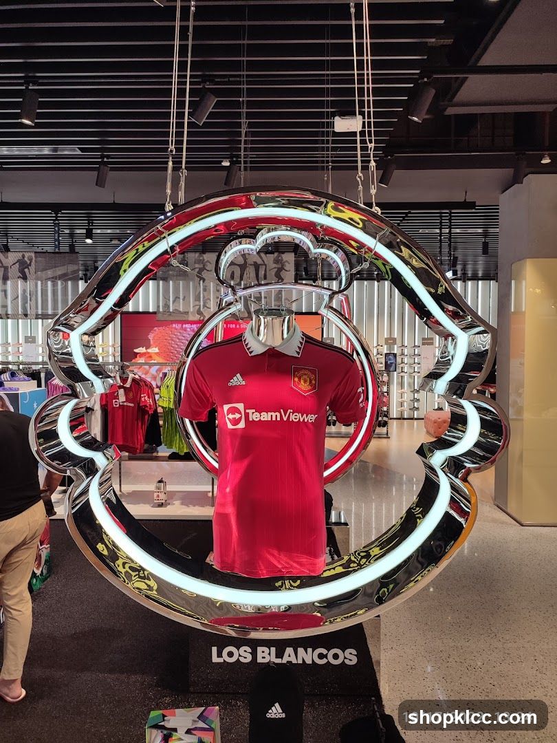 Manchester United Store Display
