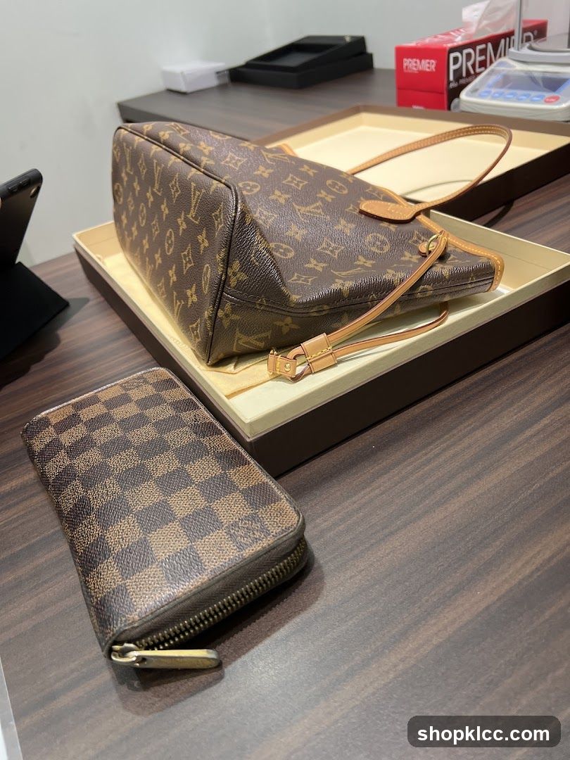 Louis Vuitton Handbags Display